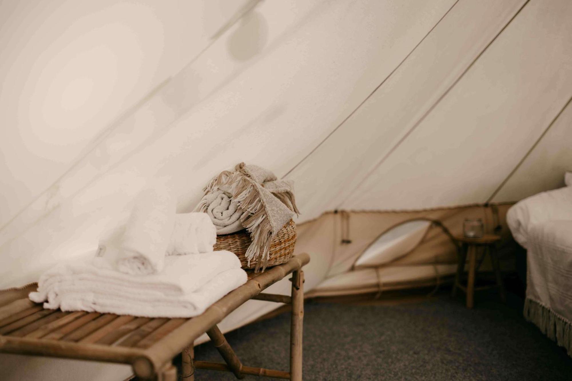 Lyxig glamping i naturreservat ink. frukost Grebbestad Eksteriør bilde